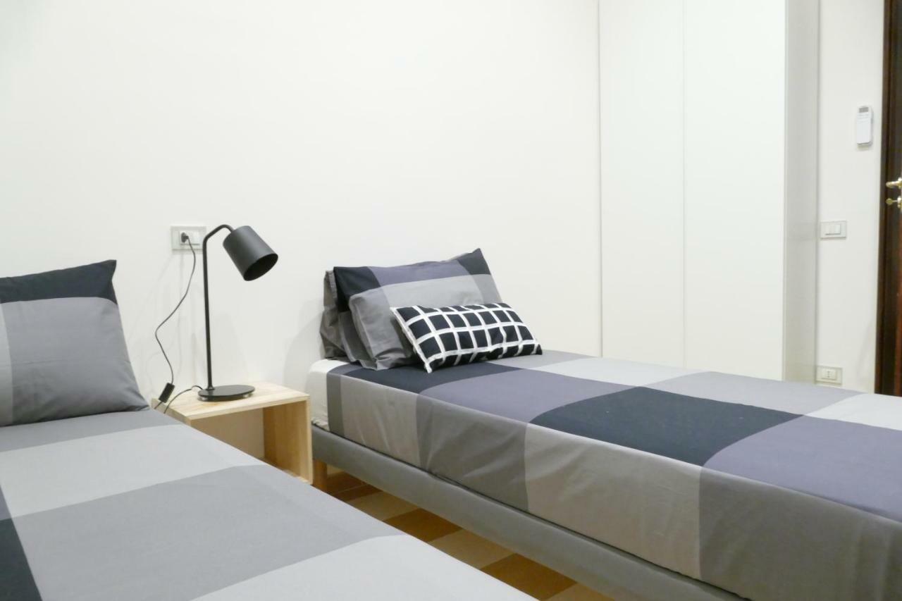 Luxury Manfredi Apartment Salerno Dış mekan fotoğraf